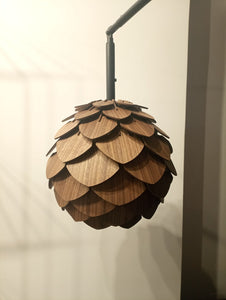 The Mini Pinecone -Valaisin